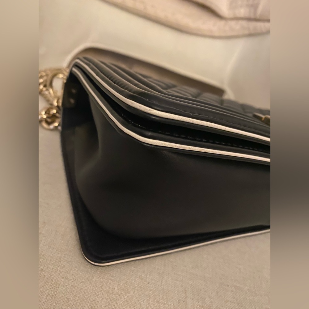 Chanel Classic Flap Black Medium Boy Bag with Top Handle - Picture 11 of 16